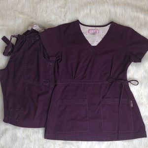 Scrub uniform set